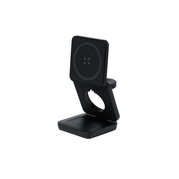 Cargador inalámbrico magnético 4 en 1 de 15W, fabricado en ABS reciclado (RABS). Diseñado para la carga simultánea del smartphone, auriculares, smartwatch y soporte. Un gadget todo en uno: plegable, portátil, de tamaño compacto, muy versátil y de diseño funcional. De acabado mate con tacto gomoso. Conexión por usb Tipo C -cable incluido-.El RABS es un plástico altamente reciclable de gran resistencia y con multitud de aplicaciones que lo convierten en una solución eco-friendly. Fabricado conforme a los estándares RoHS y en cumplimiento con los siguientes requisitos de seguridad:Sistema de protección contra sobrecalentamiento.Sistema de protección contra sobrecarga.Sistema de bloqueo para evitar cortocircuitos.