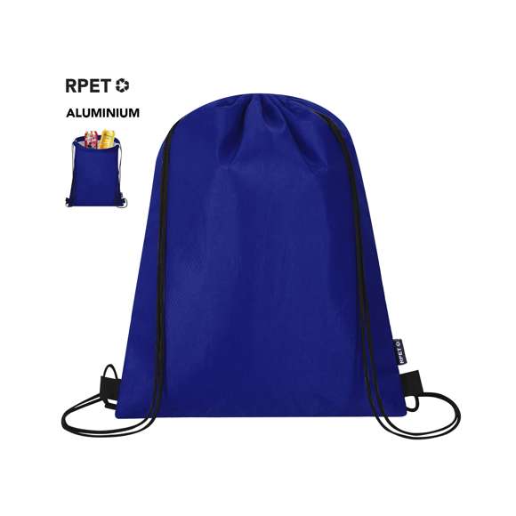 Mochila nevera de cuerdas en suave poliéster RPET 210D. Interior acolchado en aluminio para conservar mejor la temperatura y cómoda de llevar por sus cuerdas de asas con autocierre. Esquinas reforzadas para llevar su gran capacidad máxima de 4L. Incluye distintivo de RPET.El material RPET se elabora a partir de plástico reciclado, para así fomentar la reutilización de residuos plásticos y ayudar a la sostenibilidad del planeta.