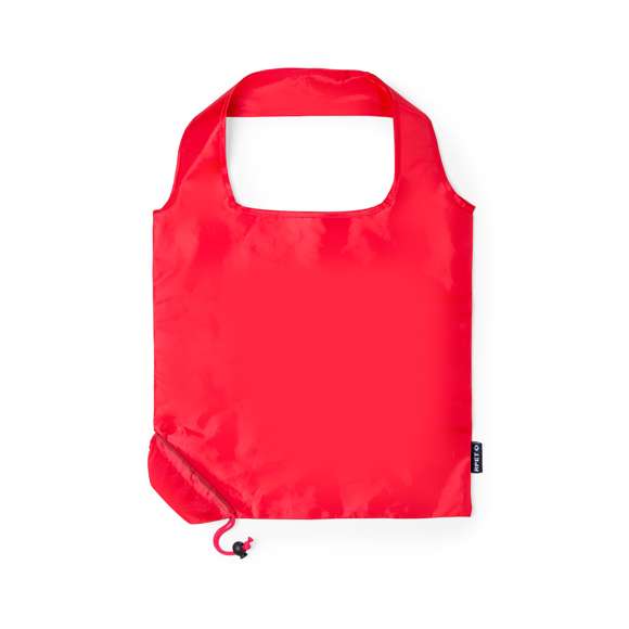 Bolsa plegable en RPET 190T. Incluye accesorio de ajuste para fácil plegado y distintivo RPET. Con una resistencia de hasta 7 kg de peso.El material RPET se elabora a partir de plástico reciclado, para así fomentar la reutilización de residuos plásticos y ayudar a la sostenibilidad del planeta.