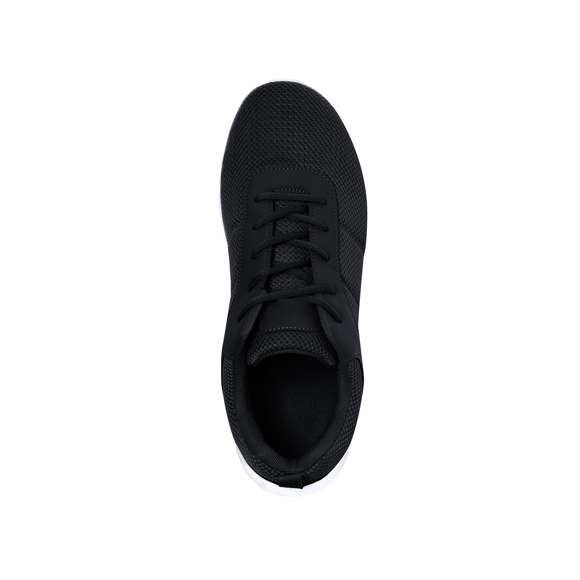 Zapatilla diseñada para brindar ligereza y conford en el uso diario. Con una suela de goma flexible que proporciona tracción y estabilidad. Cierre con cordones. Incluye detalle a juego en la lengüeta, ideal para la impresión.
