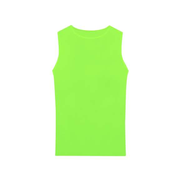 Camiseta de tirantes confeccionada en tejido técnico micro mesh, diseñada para expulsar la humedad de la prenda gracias a su función Cool Dry, manteniendo la piel seca y fresca durante la actividad. Incluye costuras laterales a tono que mejoran la adaptación al cuerpo.