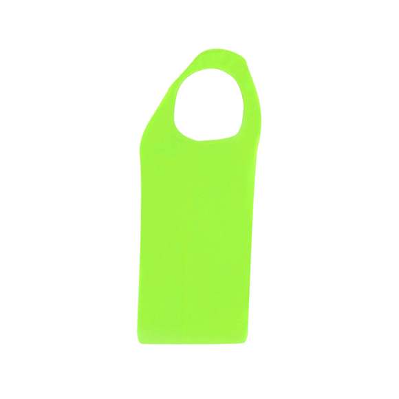 Camiseta de tirantes confeccionada en tejido técnico micro mesh, diseñada para expulsar la humedad de la prenda gracias a su función Cool Dry, manteniendo la piel seca y fresca durante la actividad. Incluye costuras laterales a tono que mejoran la adaptación al cuerpo.