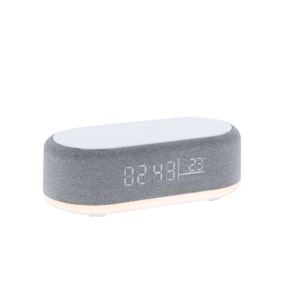 Reloj multifunción 5 en 1. Incluye múltiples funciones:-Cargador inalámbrico de 15W- Lámpara con luz cálida e intensidad regulable, ideal para crear ambientes agradables- Altavoz de 5W- Función hora (12/24h) y alarma- Indicador de temperatura y fechaCon pantalla retroiluminada y batería de 1200 mAh. Compatible con dispositivos equipados con tecnología de carga inalámbrica Qi. Fabricado en ABS blanco en combinación de poliéster. Con entrada USB Tipo C -cable incluido -.