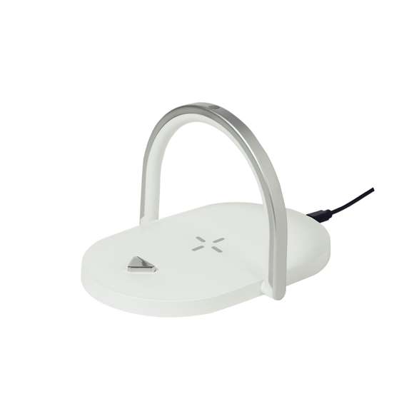 Lámpara multifunción fabricada en resistente ABS. Con cargador inalámbrico de 15W integrado y 32 LEDs en un aro plegable que también hace de soporte. Compatible con dispositivos móviles de carga inalámbrica y con cable cargador Tipo C -incluido-. Disponible manual de instrucciones en español e inglés.Fabricada conforme a los estándares RoHS y en cumplimiento con los siguientes requisitos de seguridad:Sistema de protección contra sobrecalentamiento.Sistema de protección contra sobrecarga.Sistema de bloqueo para evitar cortocircuitos.