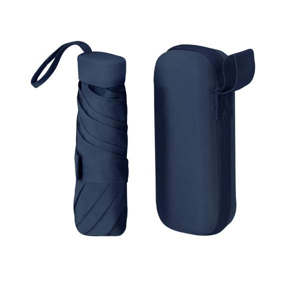 Paraguas plegable de 90 cm de diámetro en material poliéster 190T de 6 paneles. Con apertura manual, sistema antiviento y varillas en fibra de vidrio. Compacto mango y cinta a juego. Presentado en funda de transporte rígida fabricada en PU con cierre de cremallera y cinta a juego.