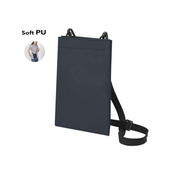 Portatodo fabricado en suave PU. Compartimento principal con cierre de velcro y amplia entrada con fuelle extensible. Incluye cinta ajustable plana con doble enganche de mosquetón giratorios.