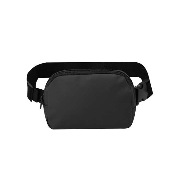 Riñonera de diseño fabricada en PU. Cuenta con un bolsillo central cierre de cremallera y cinta ajustable con cierre de hebilla. Además, incluye bolsillo trasero con cierre de cremallera para mayor seguridad.