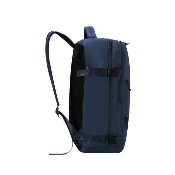 Mochila multifunción fabricada en poliéster 420D. Cuenta con una excelente transpirabilidad en la zona trasera y en la cinta para los hombros, facilitando la disipación del calor gracias a sus cintas y respaldo acolchados. Las cintas anchas están diseñadas para aliviar la presión en los hombros, permitiendo llevar la mochila cómodamente durante largos periodos.Perfecta para cualquier situación por tener múltiples compartimentos:2 bolsillos frontales.3 compartimentos grandes centrales, uno de ellos portatodo, un bolsillo central de gran capacidad para guardad ropa y/o complementos con organizador en su interior, y dos más acolchados, perfectos para llevar portátil de hasta 15 pulgadas y tablet hasta 12 pulgadas.Además, cuenta con un bolsillo lateral perfecto para tener acceso rápido. Perfecta para viajes o para el día a día por sus cintas ajustables, adaptándose a todo estilo de vida.