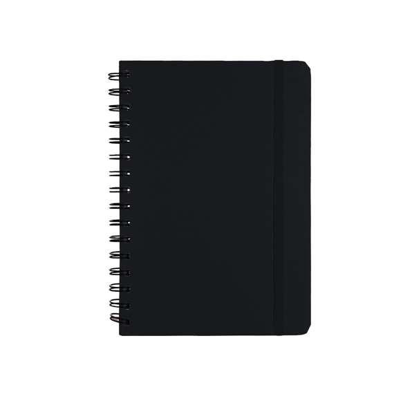 Libreta de anillas con tapas duras fabricadas en PU reciclada. Interior con 80 hojas color crema de disposición a una raya. Incluye goma elástica a juego. Con distintivo PU Reciclada.La PU reciclada destaca por su resistencia y elasticidad. Este material reciclado y reciclable es una opción sostenible que rescata las fibras desechadas en los procesos de fabricación, minimizando así el desperdicio de material y contribuyendo a su vez a reducir el impacto ambiental, manteniendo a la vez sus propiedades originales.
