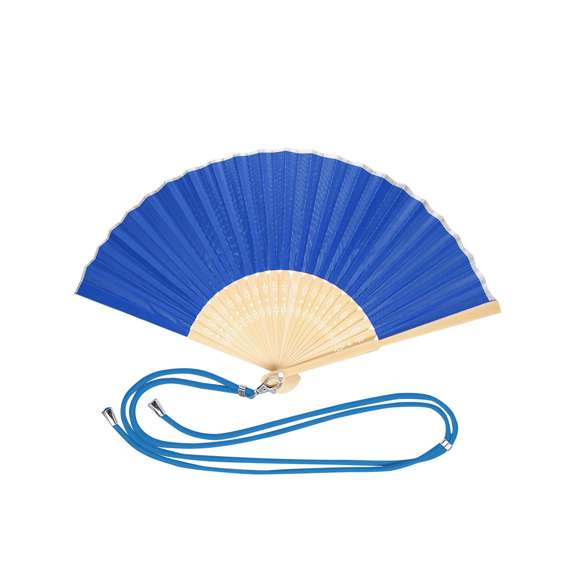 Abanico confeccionado con tela de resistente poliéster 190T y varillas de flexible bambú. Incluye un cordón ajustable a juego con la tela y un práctico mosquetón metálico para fácil transporte.Materiales como el Bambú fomentan la utilización de materias primas naturales reduciendo las emisiones contaminantes. Además, el bambú proviene de una planta de gran resistencia y versatilidad, con crecimiento y regeneración rápida, siendo una excelente alternativa al uso de madera tradicional.