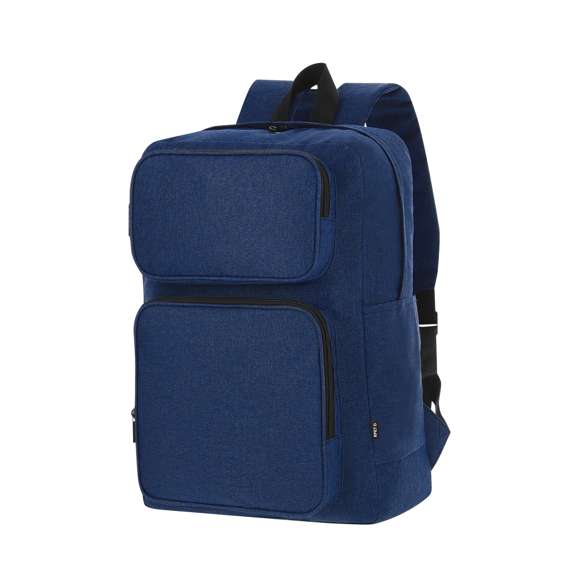 Mochila fabricada en suave poliéster RPET 600D. Con bolsillo principal de cierre de cremallera con doble tirador. Bolsillo interior para portátil de hasta 15 pulgadas y Tablet de hasta 10 pulgadas. Incluye dos bolsillos frontales con cierre de cremallera y bolsillos en los laterales. Espalda y cintas acolchadas ajustables. Incluye cinta de transporte para ajuste en trolley o maleta, ideal para viajes. Con distintivo de RPET en etiqueta.El material RPET se elabora a partir de plástico reciclado, para así fomentar la reutilización de residuos plásticos y ayudar a la sostenibilidad del planeta.