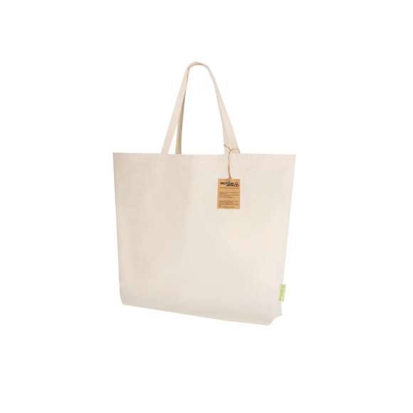 Bolsa en algodón reciclado de 220 g/m2 en color natural. Asas largas de 60x2,5cm con refuerzo, de acabado cosido y fuelle. Logotipo en etiqueta lateral y resistencia hasta 10 kg de peso.