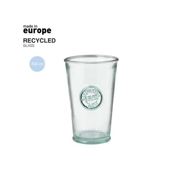 Vaso de línea nature de 300 ml de capacidad. De fabricación europea y hecho en cristal reciclado GRS (Global Recycled Standard / Estándar de Reciclaje Global), que garantiza el origen reciclado del material usado para fabricar el producto.