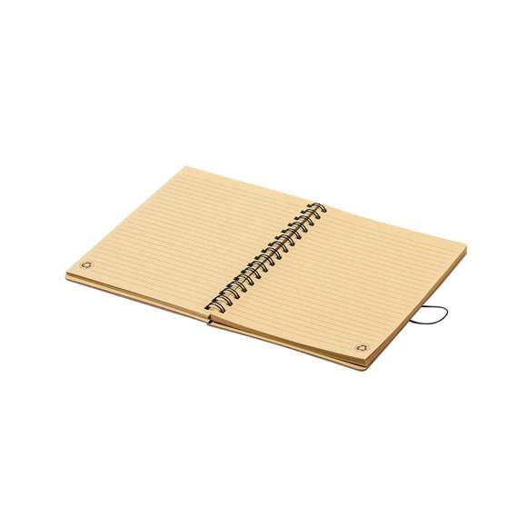 Libreta de anillas de línea nature y diseño navideño. Con tapas rígidas de bambú y original cierre elástico. Incluye 80 hojas con disposición a una raya y diseño eco.