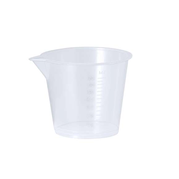 Vaso medidor de 70 ml fabricado en resistente PP transparente. Con medidor lateral en tramos de 10 ml y vertedor en el borde para evitar derrames.