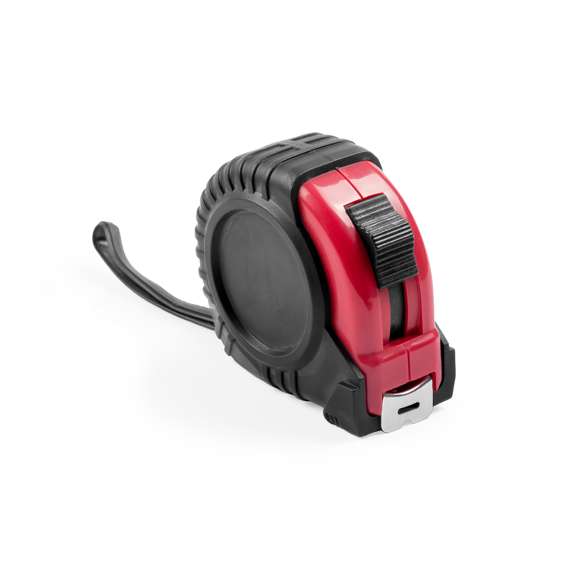  	Flexómetro de 3 metros con cuchilla metálica y mecanismo de bloqueo. Con cuerpo de suave acabado en variados colores, recubierto con funda protectora de resistente goma, clip metálico para cinturón y cinta de transporte. Con troquelado especial para marcaje en doming/gota de resina y presentado en caja individual.