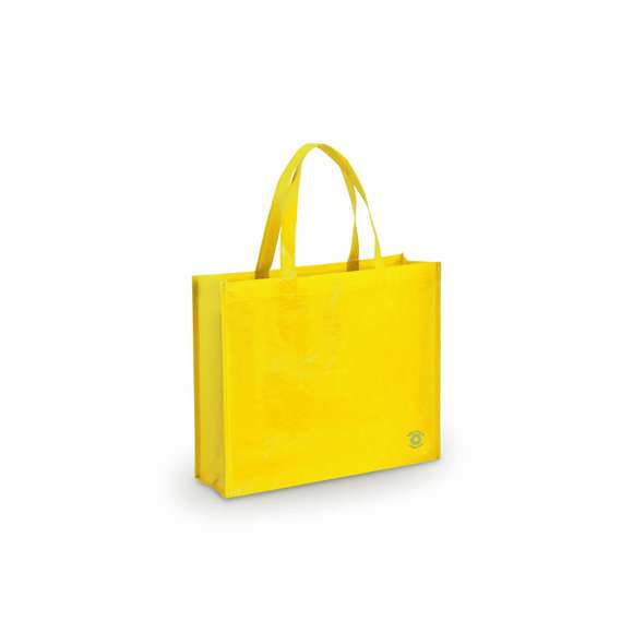 Bolsa en non-woven laminado de acabado brillante. En variada gama de vivos colores, con asas medianas reforzada de 48 cm de largo. De acabado cosido, con fuelles y ribetes reforzados.