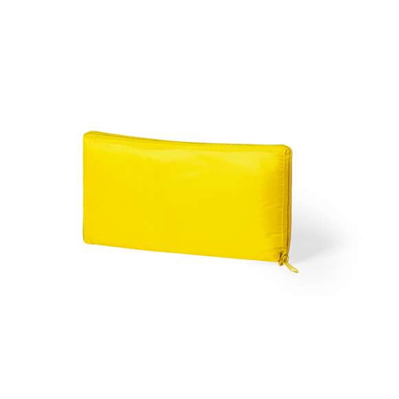 Bolsa nevera en resistente poliéster 190T de vivos y variados colores. Con cierre de cremallera y asas medianas de 55cm reforzadas en nylon. Interior isotermo acabado en aluminio y de acabado cosido. Resistencia hasta 8kg de peso.