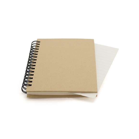 Libreta de anillas con tapas de suave tacto acabadas en resistente cartón reciclado rígido en variados colores. Con 80 hojas de distribución a una raya.
