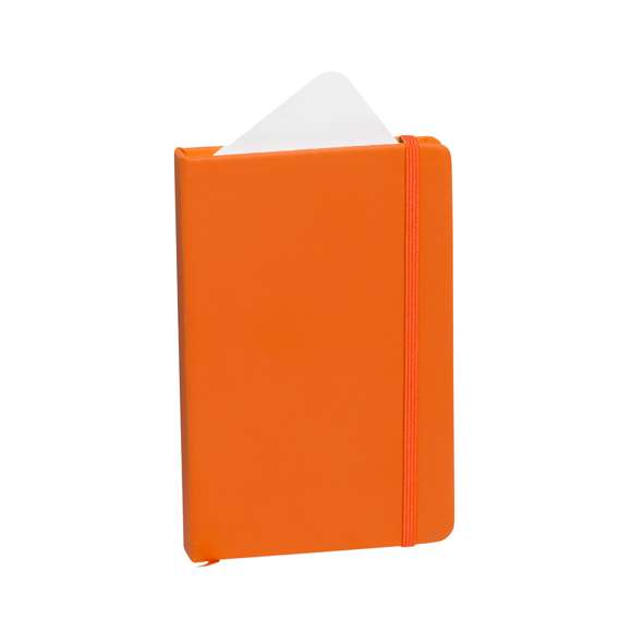 Bloc de notas con tapas duras fabricado en polipiel de suave tacto. Con marcapáginas disponible en variada gama de colores y elástico de cierre a juego. Interior con 100 hojas lisas.