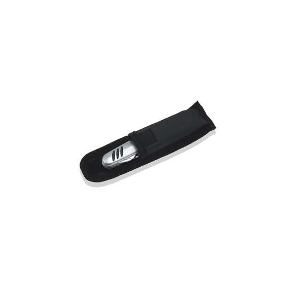 Navaja multiusos de acero inox de 10 funciones con empuñadura antideslizante. Incluye navaja, abridores, destornillador, lima, tijeras y anilla para llavero. Presentada en caja individual.