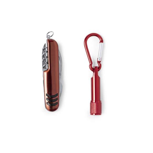 Set de aluminio de navaja multiusos con 7 funciones y linterna mosquetón. En variados colores y presentado en estuche individual con ventana y suave espuma interior troquelada. Pilas de botón incluidas.