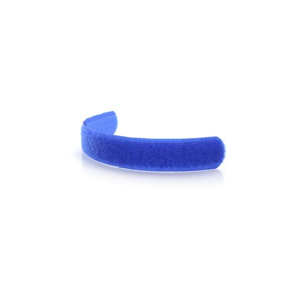 Práctica cinta recogecables en suave y resistente nylon de vivos colores y con cierre ajustable de velcro.