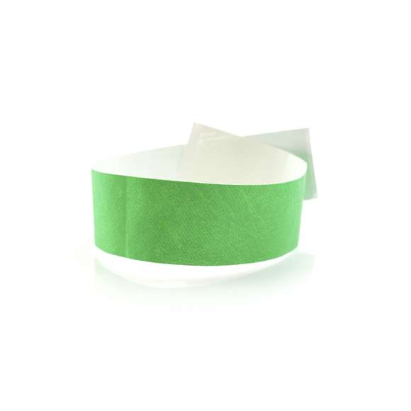 Pulsera para eventos en fibra sintética y variada gama de vivos colores. Con cierre adhesivo, resistente al agua y presentada en plancha troquelada de 10 piezas con numeración individual.