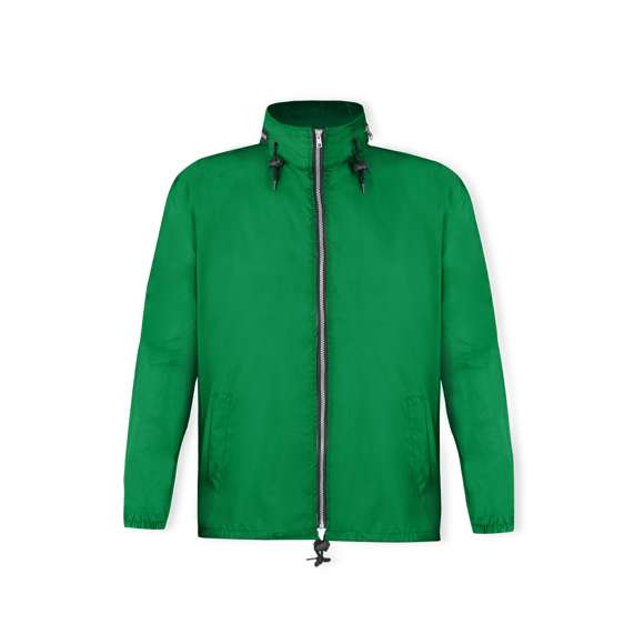 Impermeable en resistente poliéster 190T. Capucha con cordones de ajuste, integrada en compartimento con cremallera del cuello. Cierre principal de cremallera y cordón en cintura con accesorio de ajuste. Disponible en variada gama de colores y en tallas M, L, XL, XXL.