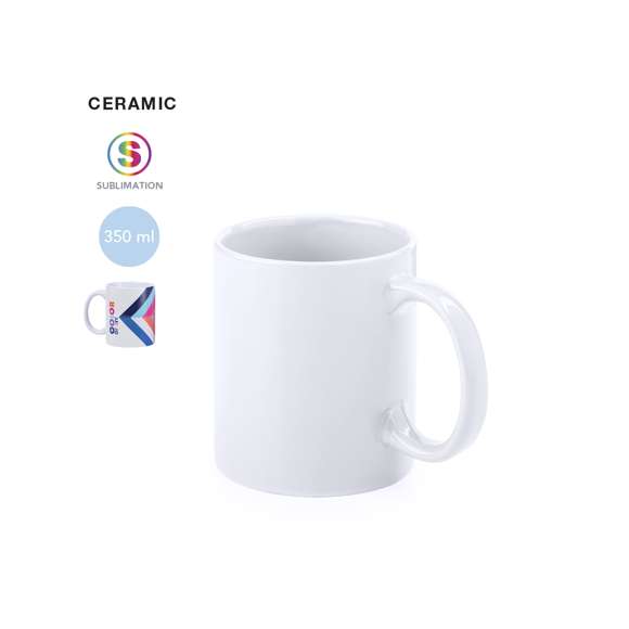 Taza de cerámica de 350ml. Diseño en color blanco especialmente diseñada para la sublimación, pudiendo transferir todo tipo de diseños a todo color. Cada taza viene presentada en caja individual kraft.