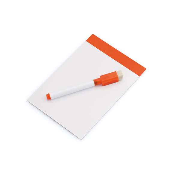 Pizarra magnética en variada gama de vivos colores. Rotulador magnético con borrador incluido.