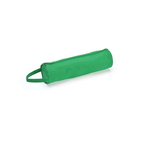 Clásico estuche de cremallera y diseño cilíndrico en resistente poliéster 600D. Con práctica asa de transporte y cremallera a juego.