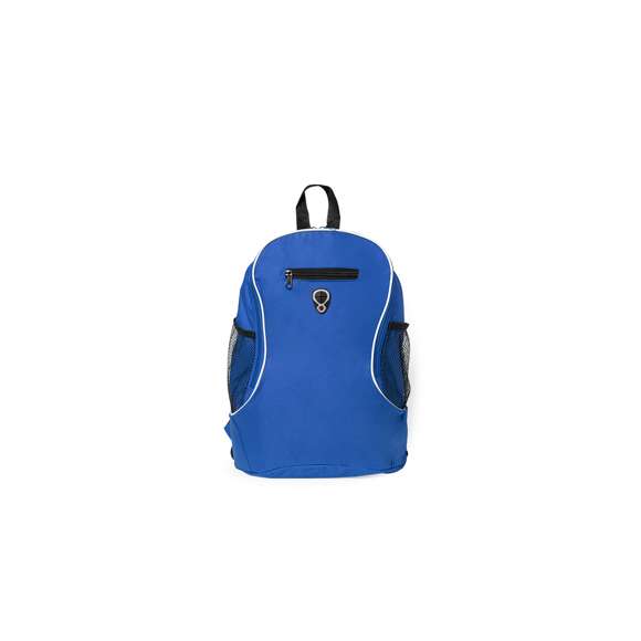 Mochila de poliéster 600D. Fabricada en divertidos y variados colores con amplia apertura de su bolsa principal y práctico bolsillo en la parte central. Cuenta con dos bolsillos elásticos de redecilla a los lados y una salida de auriculares en la parte frontal. Accesorios en color negro, con cintas de hombros cómodas, acolchadas y ajustables.