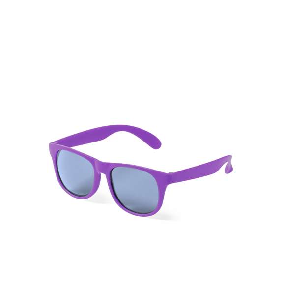 Gafas de sol con protección UV400 de clásico diseño. Con montura de acabado mate en divertidos colores y lentes en color negro.