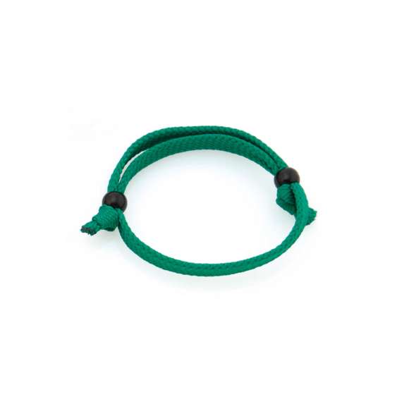 Pulsera ajustable en poliéster y amplia gama de colores. Con terminación en nudo y accesorio de ajuste.