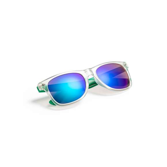 Gafas de sol con protección UV400 de clásico diseño. Con montura de acabado translúcido, patillas en divertidos colores y lentes espejados a juego.