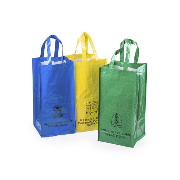 Set de 3 bolsas de reciclaje amarilla-verde-azul en resistente pp-woven laminado de 125g/m2 de acabado brillante. Incluye 3 bolsas de 23x45x23cm unidas entre sí mediante resistentes velcros laterales. Con asas reforzadas e indicación de tipos de residuo: plástico y envases, vidrio y papel.