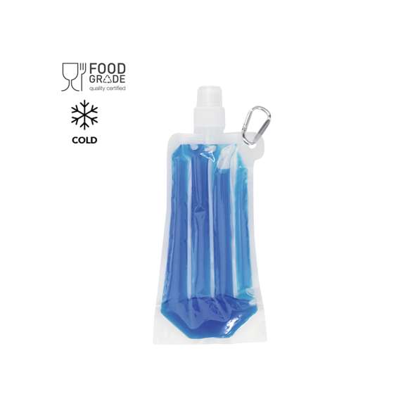 Bidón enfriador de 400ml de capacidad con cuerpo acabado en PET transparente y líquido refrigerante en vivos colores. Con tapón de seguridad a rosca y mosquetón metálico de transporte.