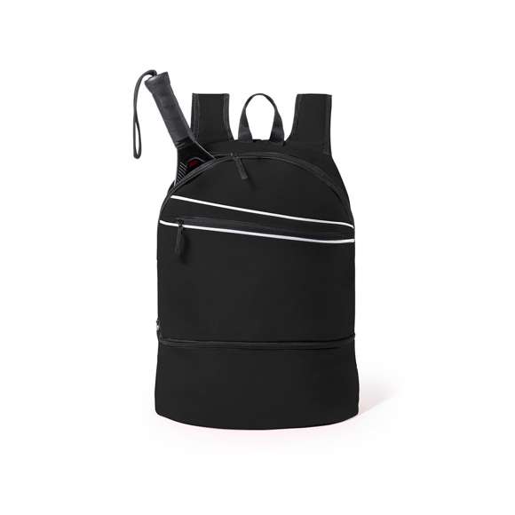 Mochila en resistente poliéster 600D de desenfadado diseño en variada gama de colores y con compartimento independiente para el calzado. De cierre de cremallera con cinta en tirador para fácil apertura y bolsillo frontal. Espalda acolchada y cintas de hombros ajustables con acolchado ergonómico.
