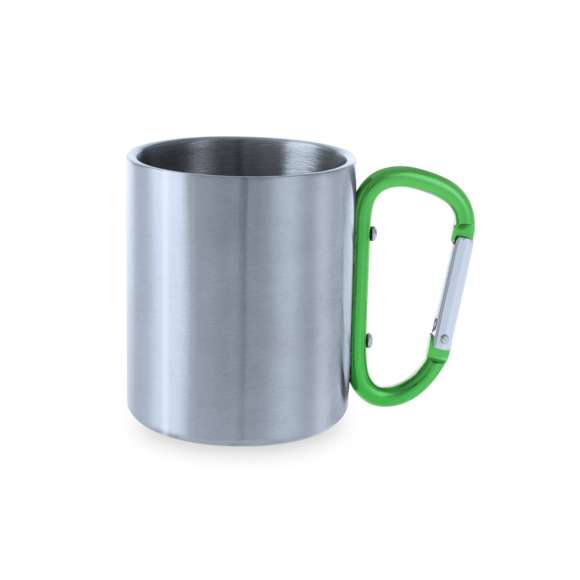 Taza de acero inox de 210ml, con cuerpo de acabado brillante metálico y una funcional asa en forma de mosquetón de colores variados pudiendo ser fácil de transportar. Presentada en una caja de cartón Kraft.