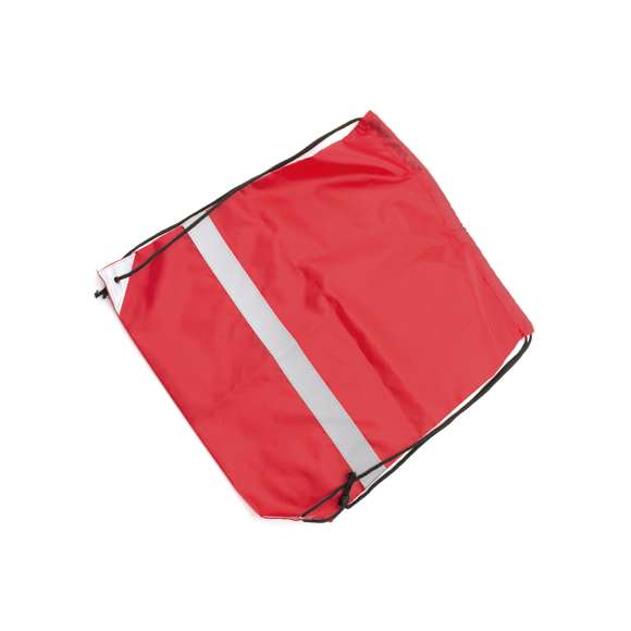 Mochila reflectante en suave poliéster 190T de alegres colores, con tira frontal reflectante. Cuerdas autocierre en color negro y esquinas reflectantes reforzadas con argollas metálicas.