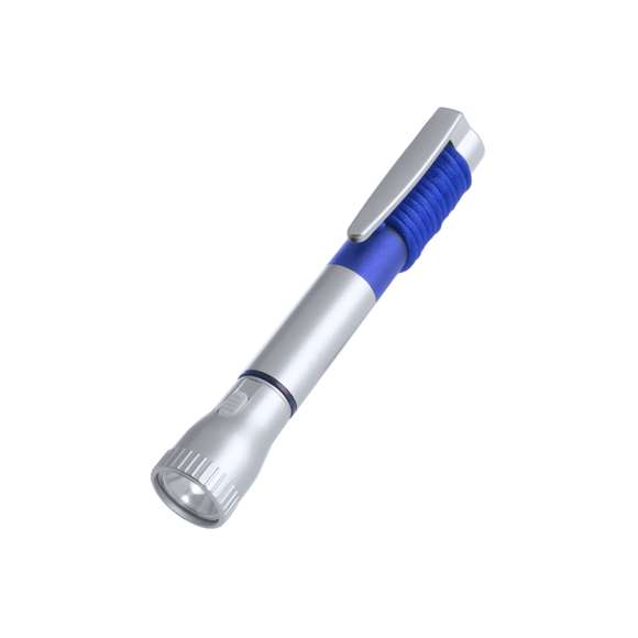 Boligrafo con linterna led integrada. De original diseño bicolor y cuerpo en suave acabado de color plateado. Capucha translúcida en vivos colores con cinta de transporte a juego. En tinta azul y con pilas de botón incluidas.