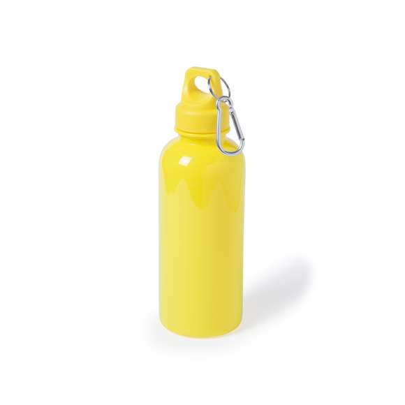  Bidón de 600ml de capacidad con cuerpo de acabado en PS translúcido de vivos y variados colores. Con tapón de seguridad a rosca y mosquetón metálico de transporte.