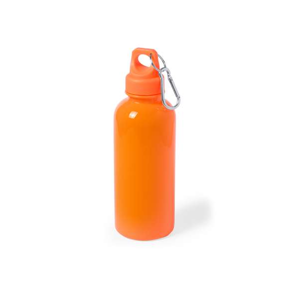  Bidón de 600ml de capacidad con cuerpo de acabado en PS translúcido de vivos y variados colores. Con tapón de seguridad a rosca y mosquetón metálico de transporte.