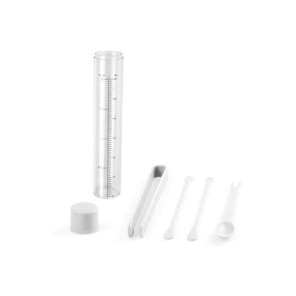 Set para cocktails de 5 accesorios en variada gama de vivos colores. Incluye envase medidor de 60ml de capacidad, cuchara trinchador, pinzas y dos agitadores.