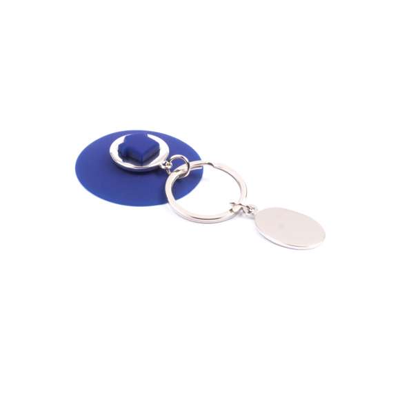 Original llavero metálico con ventosa extraíble en vivos colores. Sólo hay que fijar la ventosa a una superficie plana para colgar el llavero. Con chapa metálica para marcaje en láser.