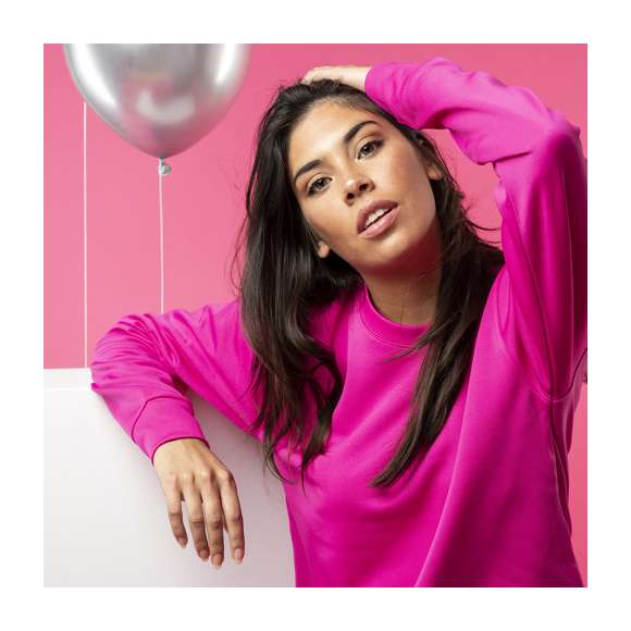 Sudadera técnica para adulto unisex. En material 100% poliéster de 265g/m2. Disponible en variada gama de vivos colores. Tallas S, M, L, XL, XXL.