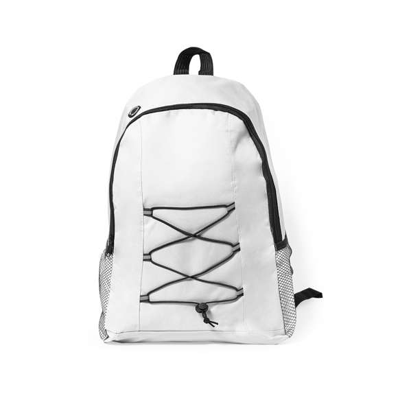 Mochila fabricada en resistente poliéster 600D. Práctico bolsillo central con cierre de cremallera y salida de auriculares, con útiles bolsillos laterales y cuerda elástica en el frontal a juego con la cremallera. Cómodas cintas ajustables a los hombros acolchadas como la espalda. Disponible en variados y desenfadados colores.