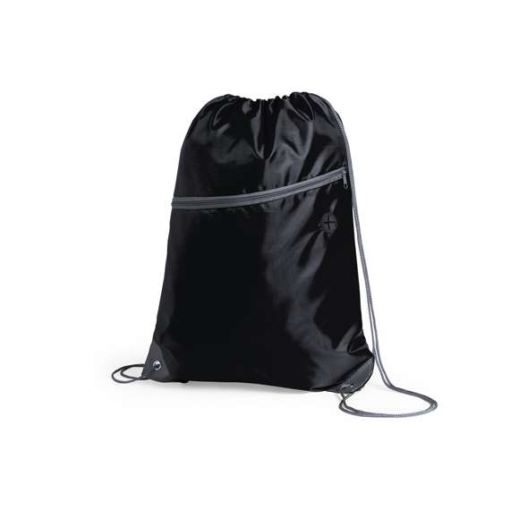 Mochila de cuerdas fabricada en suave poliéster 210D. Con bolsillo frontal de cremallera y salida de auriculares. Cuerdas de autocirre en color gris, a juego con cremallera y esquinas con argollas metálicas y refuerzo de polipiel. En variada gama de colores.