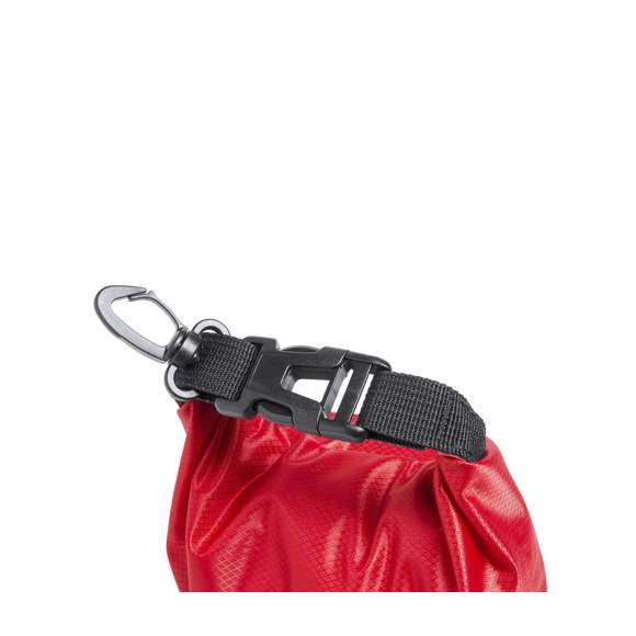 Bolsa impermeable de 2,3l de capacidad, fabricada en resistente ripstop. Cierre de seguridad, asa con hebilla de ajuste y mosquetón incluido. Disponible en variada gama de colores brillantes.